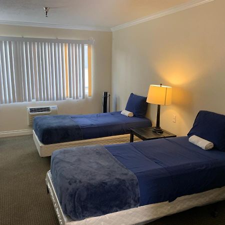 Charming Double Bed Hotel Style Los Angeles Exterior photo