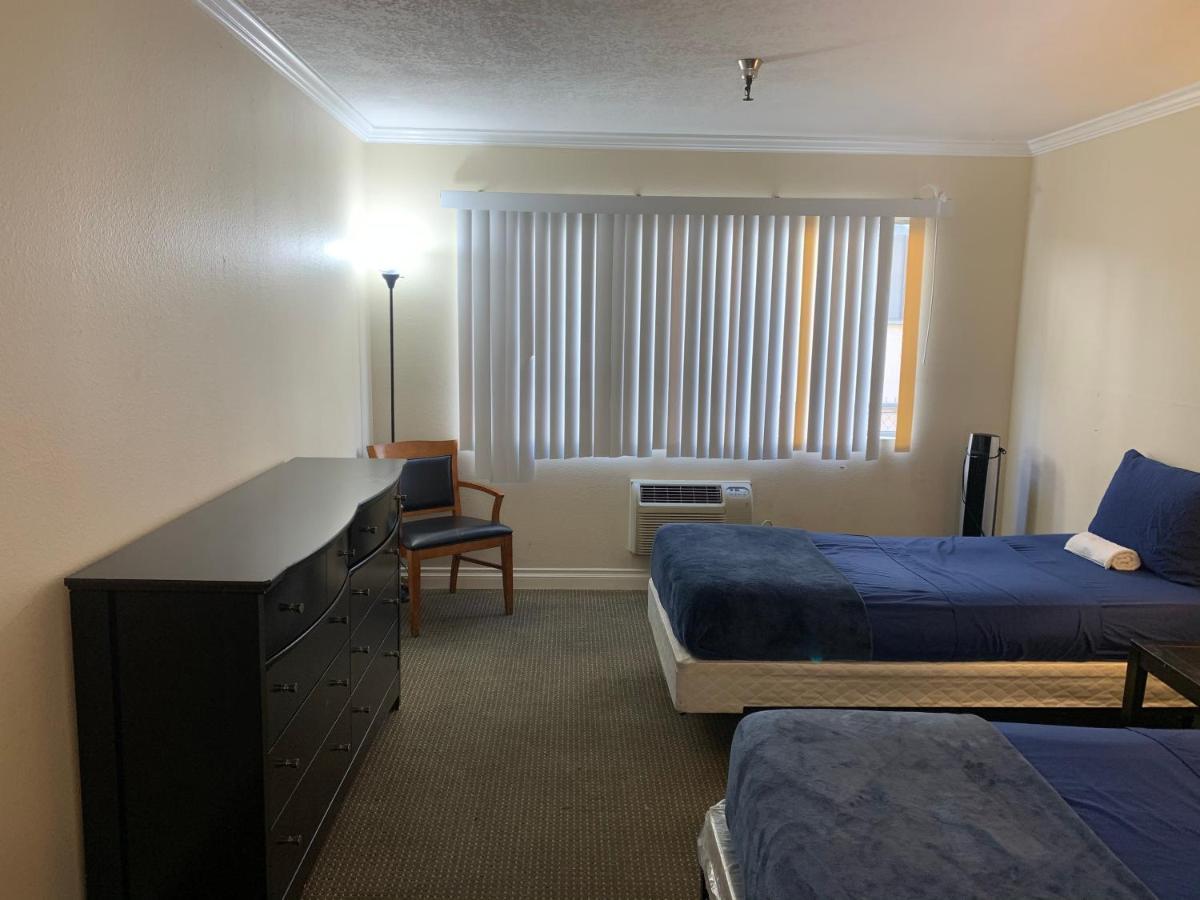 Charming Double Bed Hotel Style Los Angeles Exterior photo